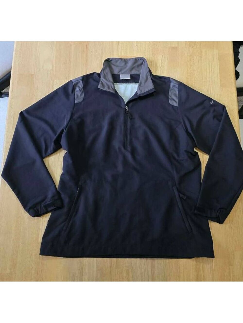 Nike Golf Women’s XL 16–18 Black Gray Quarter-Zip Windbreaker Jacket.